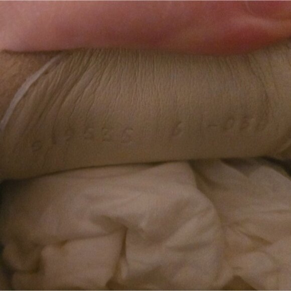 NWOT Gucci Falacer Invite Print Beige and Red Logo Sneakers - Picture 8 of 8